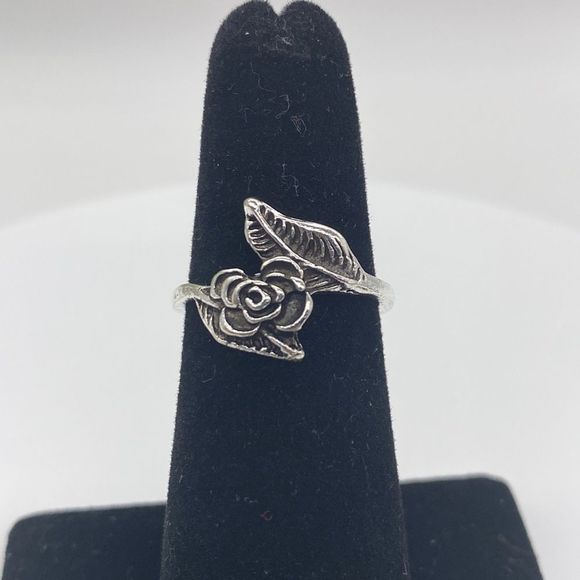 ✨🌸BoHo Silver Spiral Flower Wrap Ring Set 4pcs🌸✨ - Picture 12 of 14